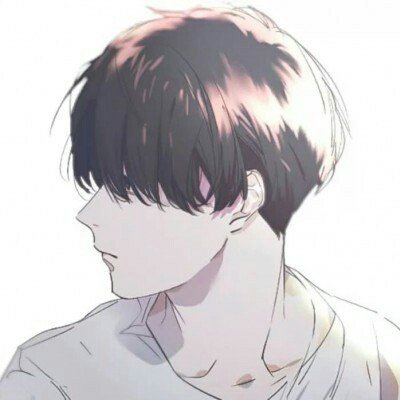 男童被锁车内近两年